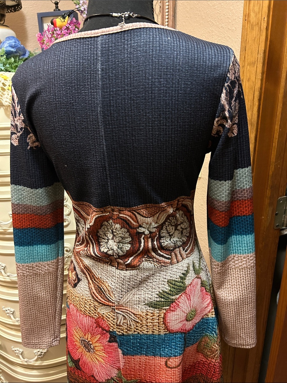 Floral Multicolor Long Sleeve Knit Dress EXCELLENT CONDITION - Picture 6 of 15